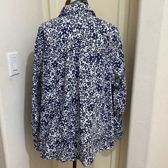 LL Bean women’s button up blue floral shirt size 2XL - Picture 4 of 5